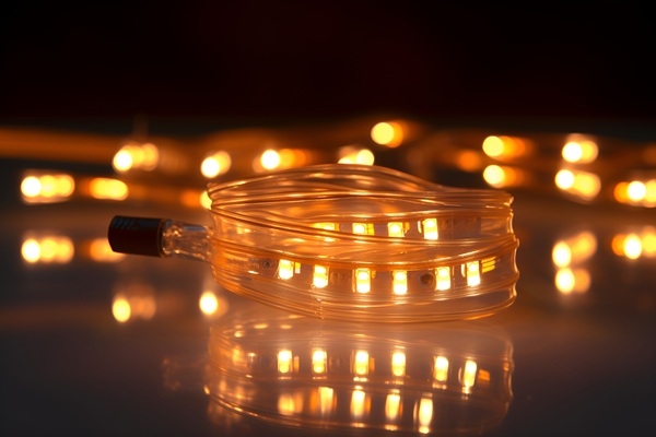 LED灯条连接器：灯条的连接实用部件