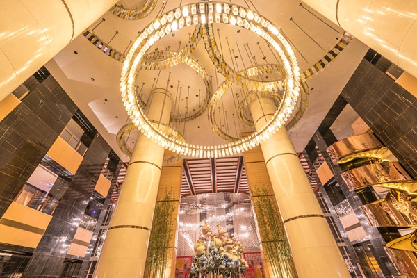 酒店水晶奢华吊灯如何造高端氛围？