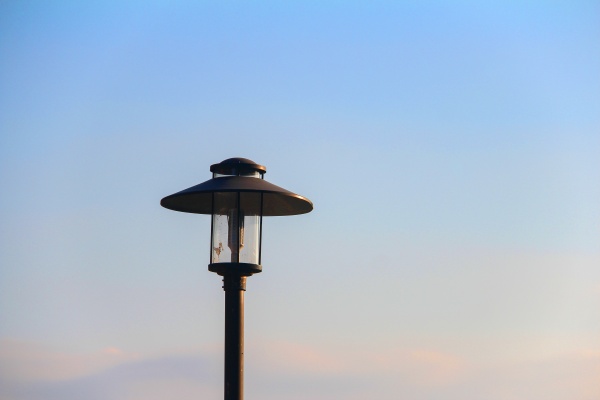 What Urban Landscapes Suit Silver Street Lamps?