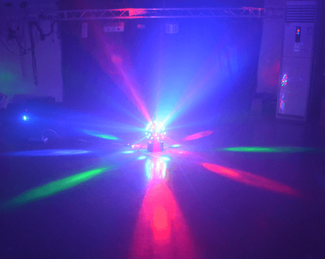 DJ 魔球灯