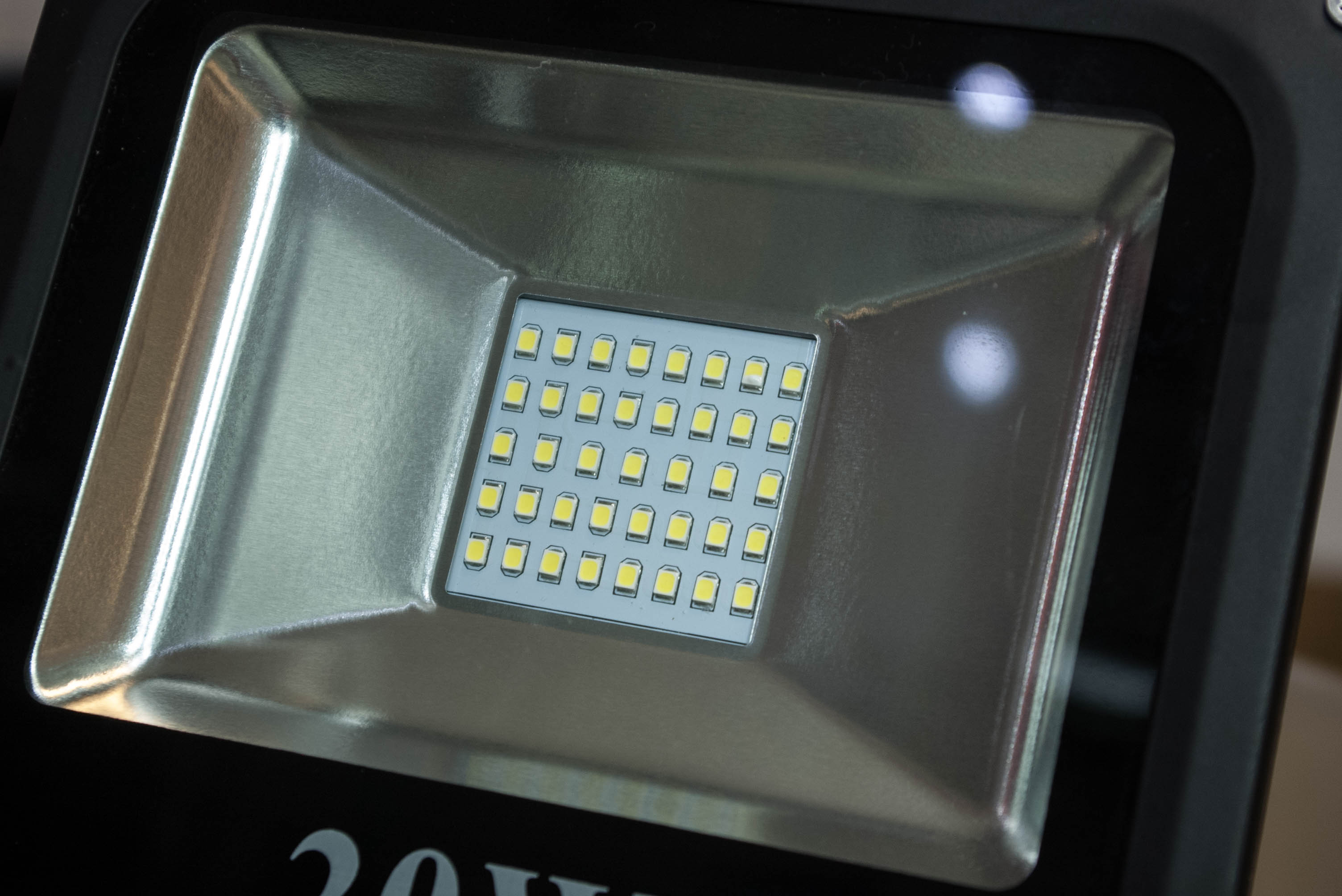 建筑IP66投光灯20W