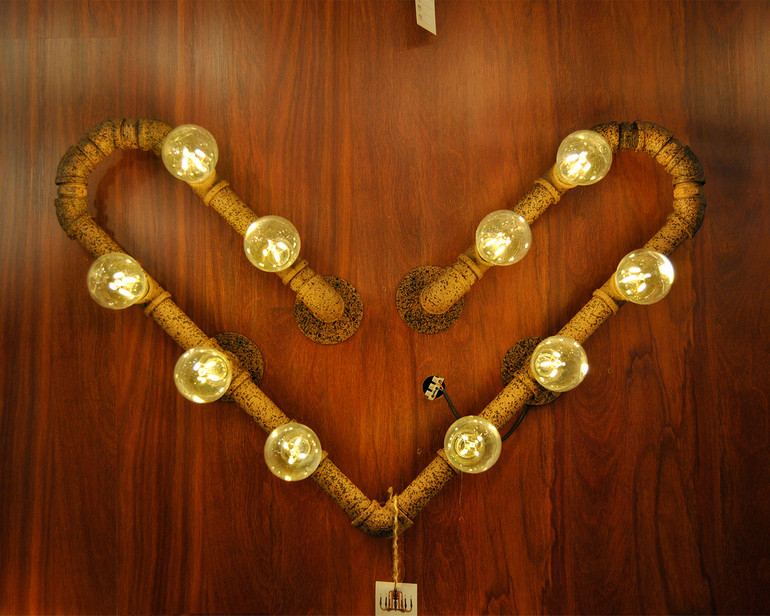 艾丝特MB1503096型号心形壁灯