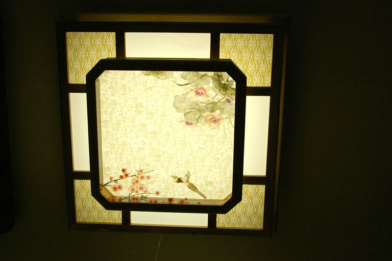 吸顶灯