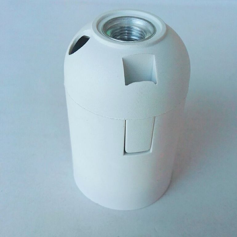 E27CQC/CE白色塑胶卡式光身（铝牙）