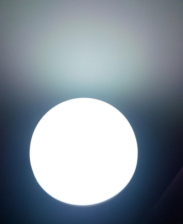 现代白色室内大功率Led球泡