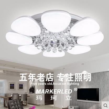 现代简约创意花瓣形水晶超薄亚克力吸顶灯