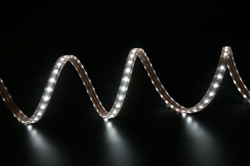 全球領先的高效綠光鈣鈦礦LED“福建造”