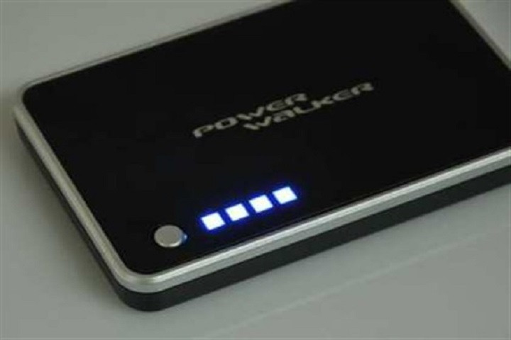 led移動(dòng)電源便攜式的充電設(shè)備