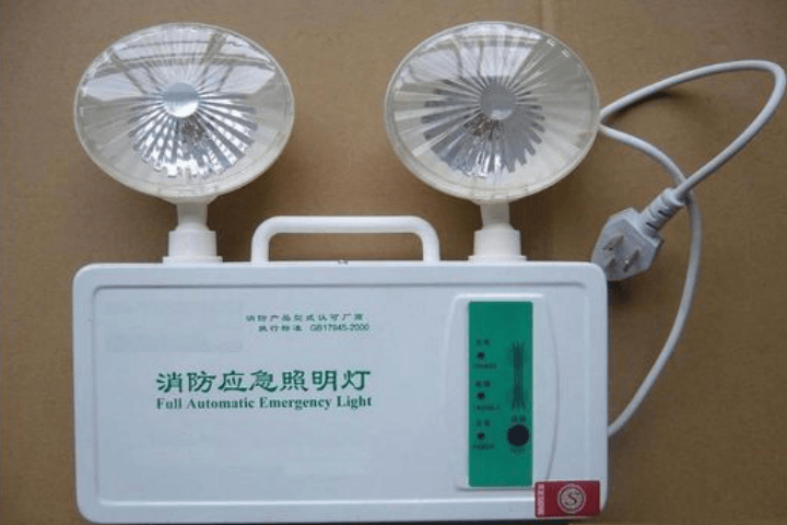 雙頭應(yīng)急燈選購時應(yīng)注意的事項(xiàng)