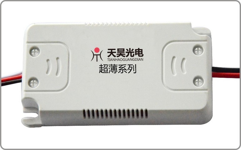 超薄双驱