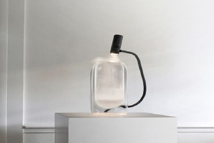 Prume lamp：熏香與臺燈可以以更優(yōu)雅的方式結合