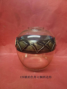 琥珀色外古銅四邊形