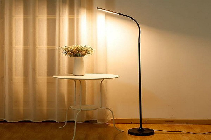 led護眼落地?zé)暨m合家庭使用嗎