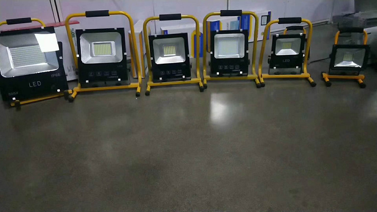 LED 手提投光灯