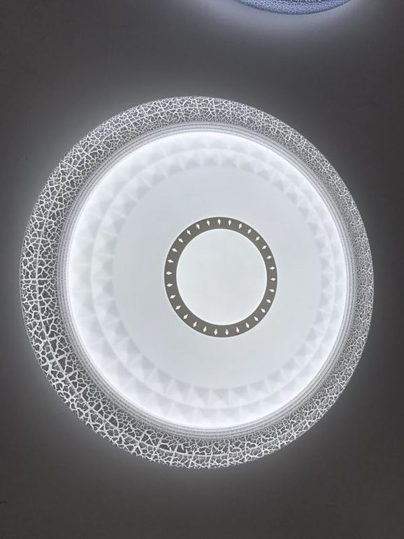 现代款圆形裂纹外边吸顶灯