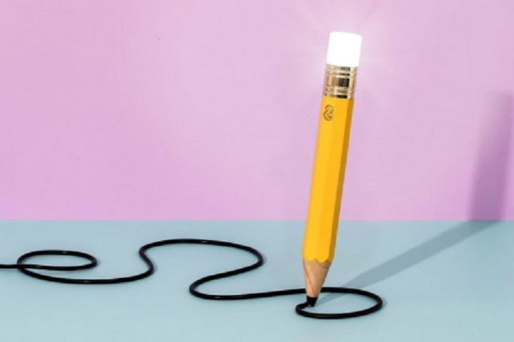 你家的铅笔只能用来画线 这设计师的铅笔却是盏台灯