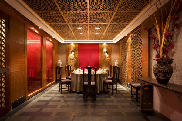 全銅餐廳吊燈讓家庭餐廳變得更為溫馨