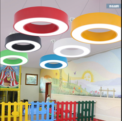 幼儿园多彩现代简约创意空心圆LED吊灯
