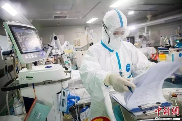 疫情出現(xiàn)4個(gè)下降、1個(gè)增加，疫苗和藥物都有好消息