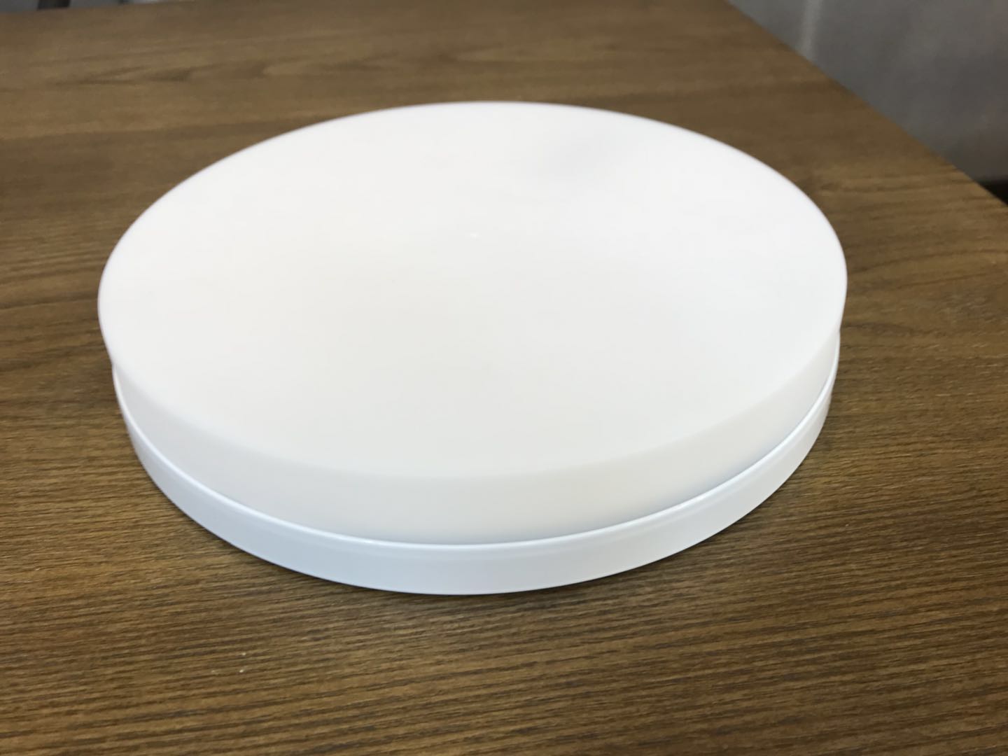 LED节能灯泡家用照明面板灯明装筒灯超薄圆形飞碟灯 新型碟板灯