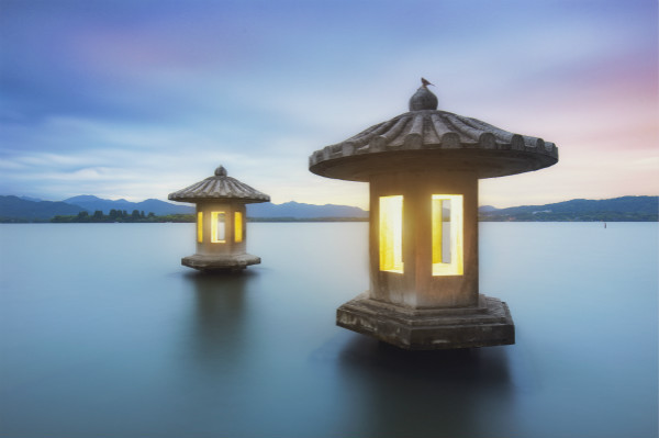 簡(jiǎn)述戶(hù)外太陽(yáng)能感應(yīng)燈要求有哪些