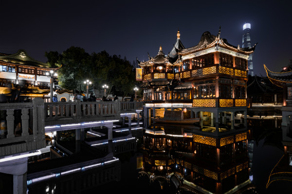 圓柱景觀燈在價格方面具體有哪些知識點