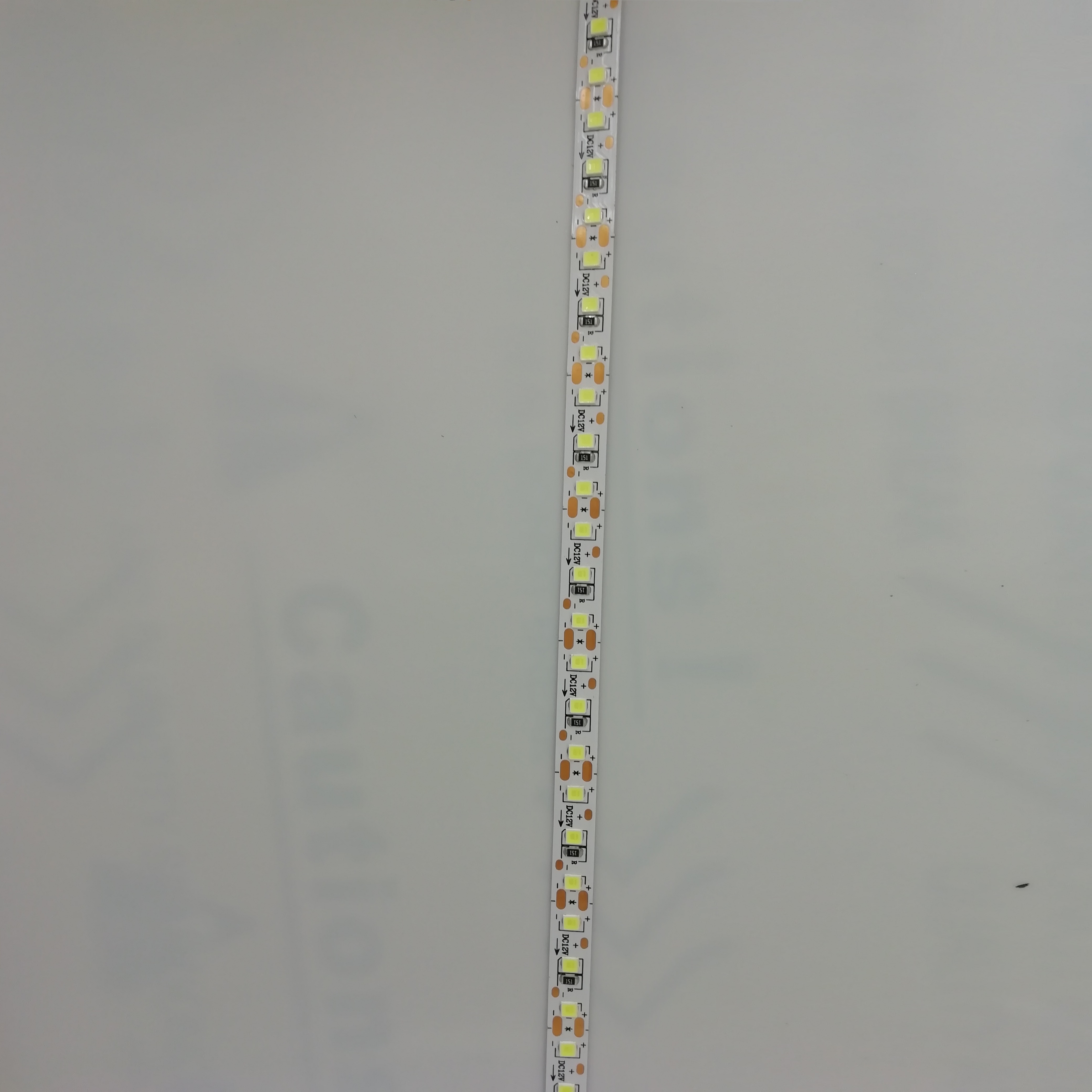 120灯12V恒压白光灯带