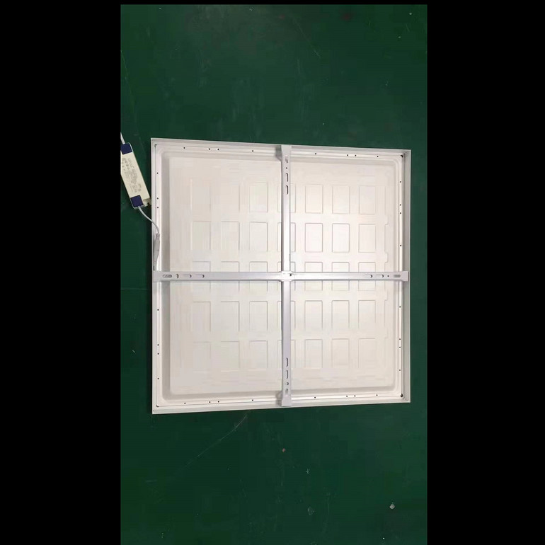 方形办公室照明平板灯