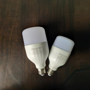 现代简约led球灯泡