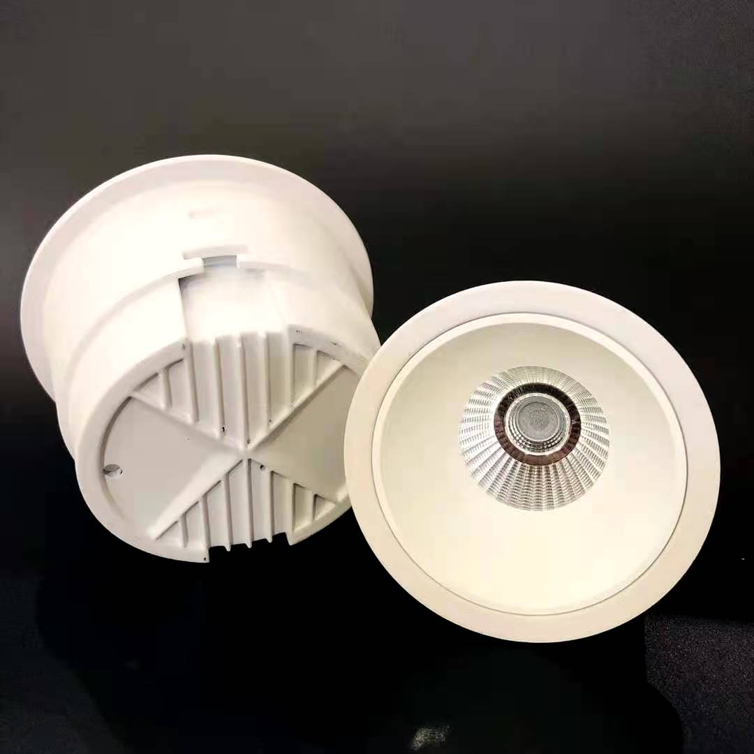 东暄简约白色筒灯