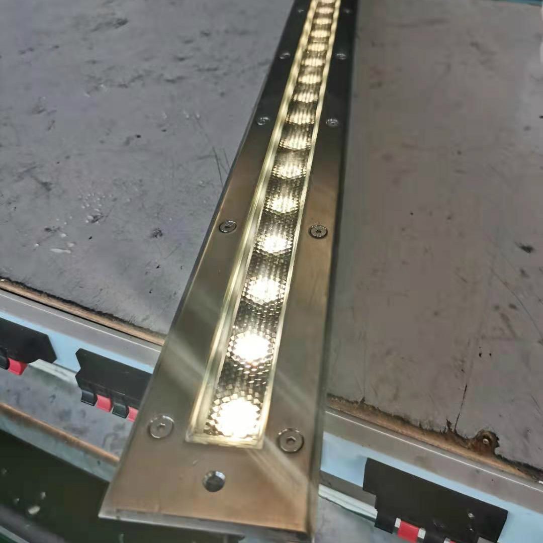 东华金色庭院灯