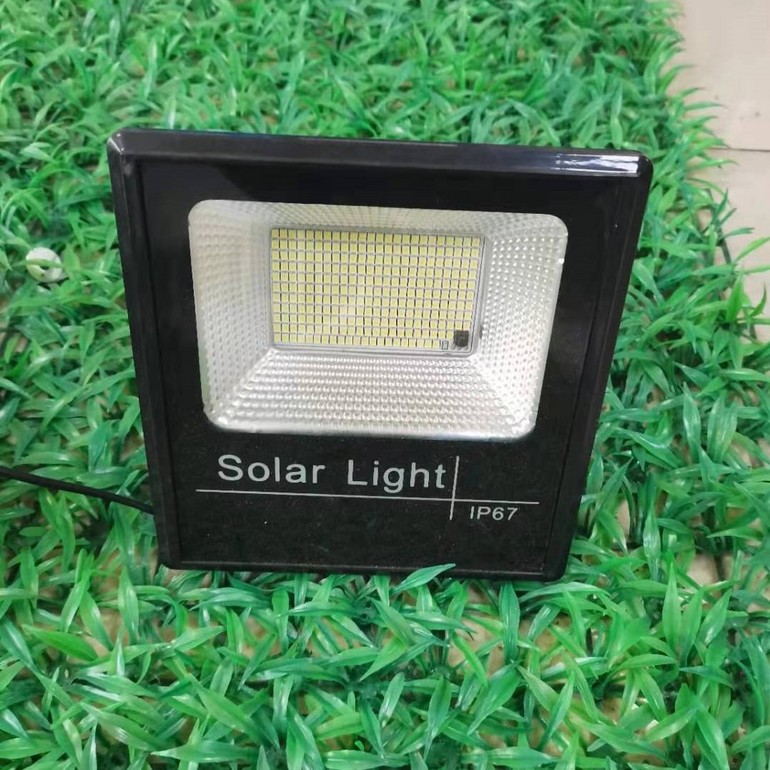 绿播户外IP67防水太阳能LED投光灯