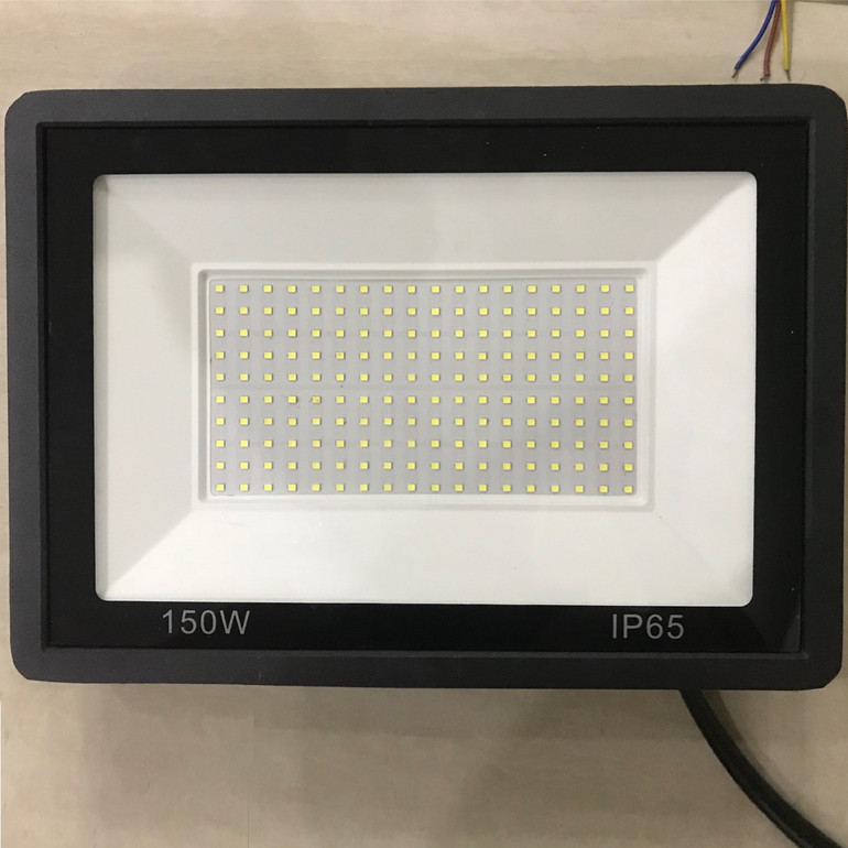 IP65投光灯150W    
