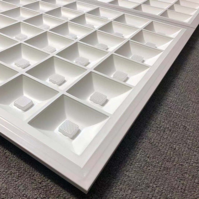 工程款防眩光平板灯600*600灯盘