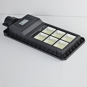 户外旗格一体化太阳能路灯