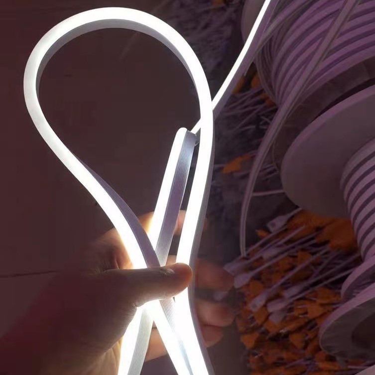 户外白色柔性LED霓虹软灯条