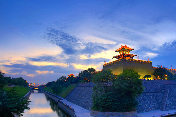 戶(hù)外太陽(yáng)能燈能不能節(jié)能呢
