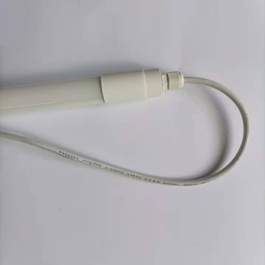 家用T8LED全塑日光灯高亮分体防水灯管