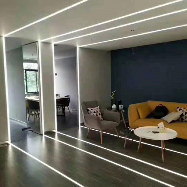 家用客厅卧室嵌入式长条LED柔光线条灯