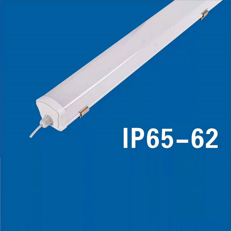 家用超亮IP65防水62一体化节能长条LED灯管