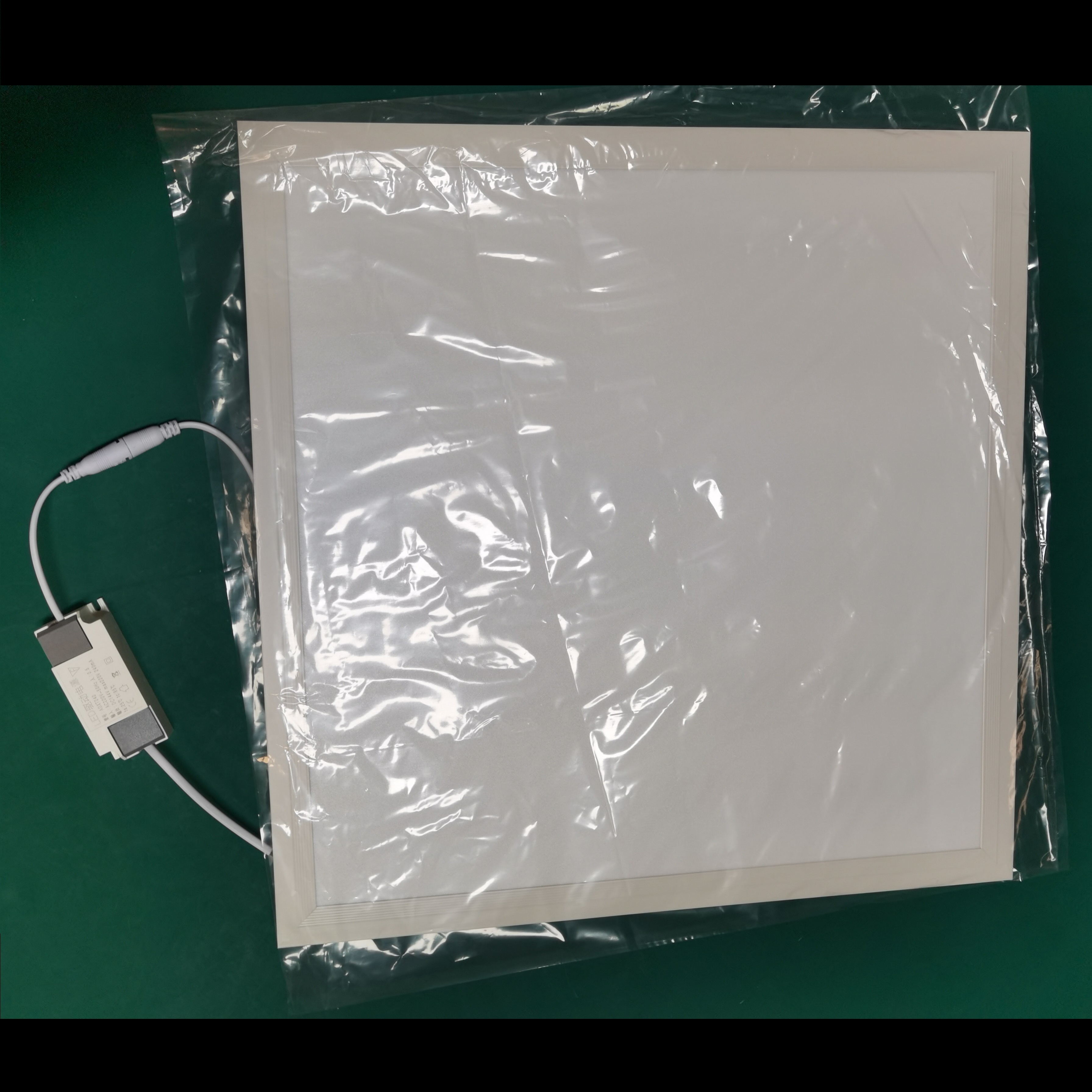 集成吊顶超薄办公家用明装LED平板灯