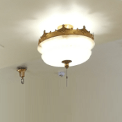 欧式时尚简约白色吸顶灯