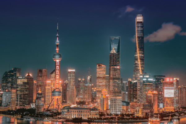 紅外感應投光燈適用于現(xiàn)代的舞臺燈光