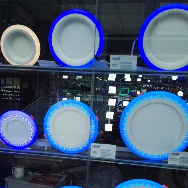 现代室内冷色系面板灯