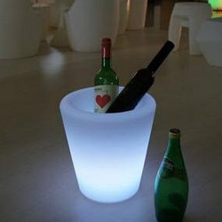 LED酒桶白色台灯
