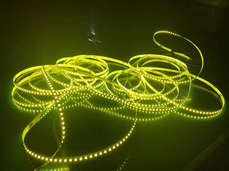 LED荧光增亮超亮嵌入式展柜软灯条