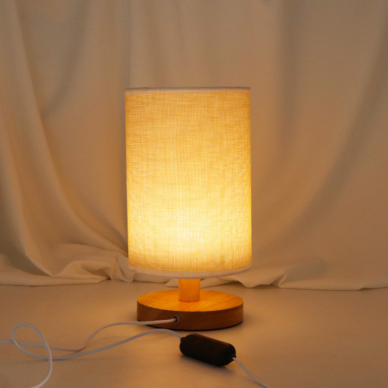 LED室内圆形实木布艺灯罩台灯
