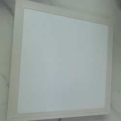 室内简约嵌入式白色款LED面板灯