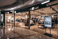 服装店轨道灯在安装过程中需要注意哪些