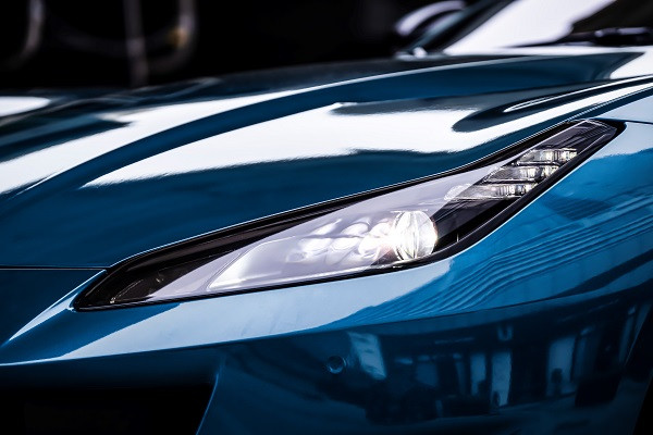 現(xiàn)代汽車大燈怎么進(jìn)行更換